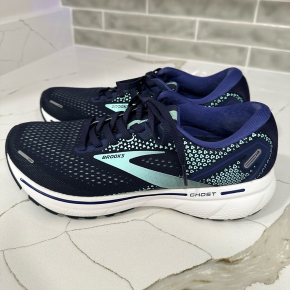 Brooks Ghost 14 Sneakers. Women’s Size 9 M. Color Peacoat/Yucca. - Picture 2 of 10